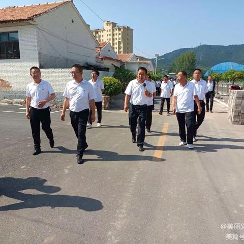 感党恩、听党话、跟党走，助推乡村振兴         ——义兴镇人大主席团组织代表走进井玉沟村开展主题活动