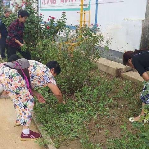 【创建文明典范村 花地村在行动】卫溪街道花地村：开展农村人居环境整治“清洁日”行动