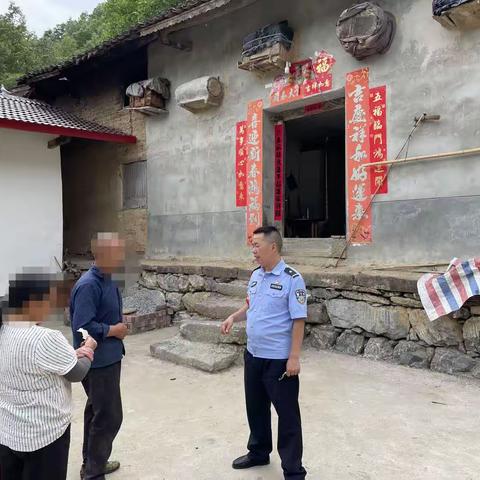 邻里纠纷无小事 民警化解促和谐