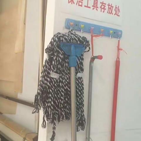1036浠水店清洁工具摆放图片
