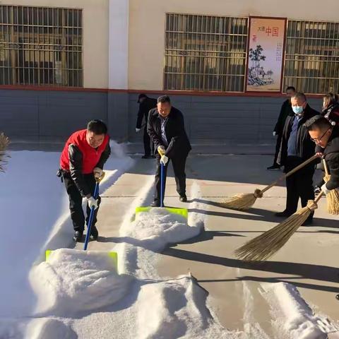 防疫消杀落实处，静待开学返校时——凉州区四坝镇九年制学校2022春季开学前校园清扫消毒工作纪实