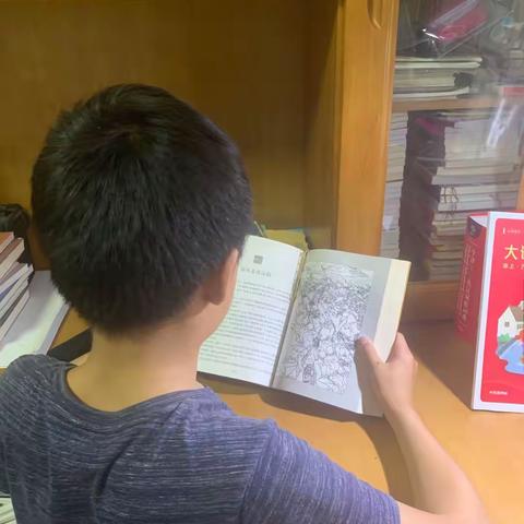 书是人类进步的阶梯——包钢十八小五年一班读书活动