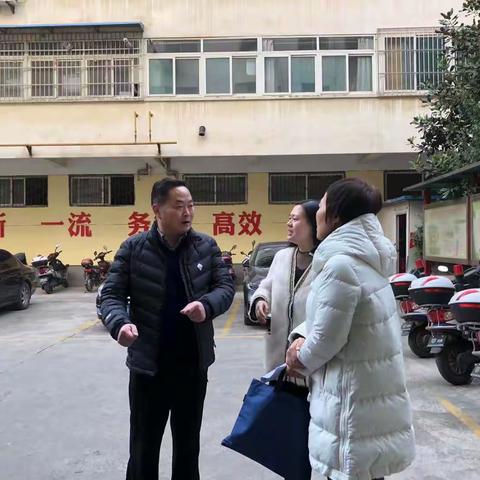 碑林区税务局副局长赵小陆督导检查东关南街街道居民医保追缴工作