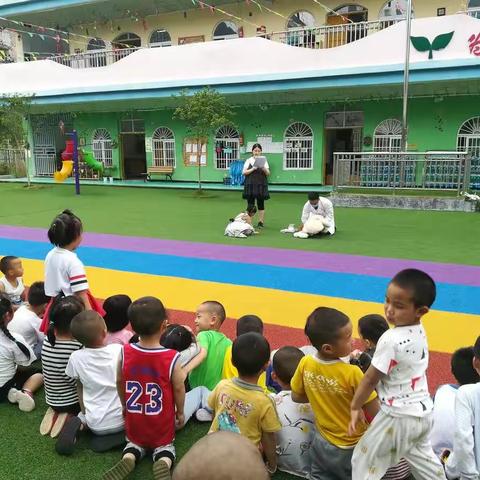 湾水镇中心幼儿园防溺水安全教育演练