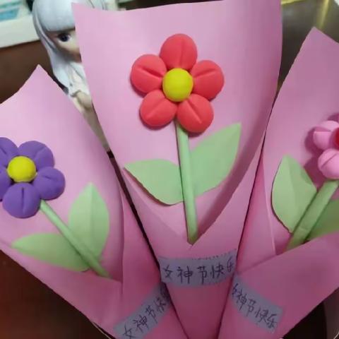 春暖花开季，美意暖心节——南王店镇王楼小学“三八”妇女节学生主题活动