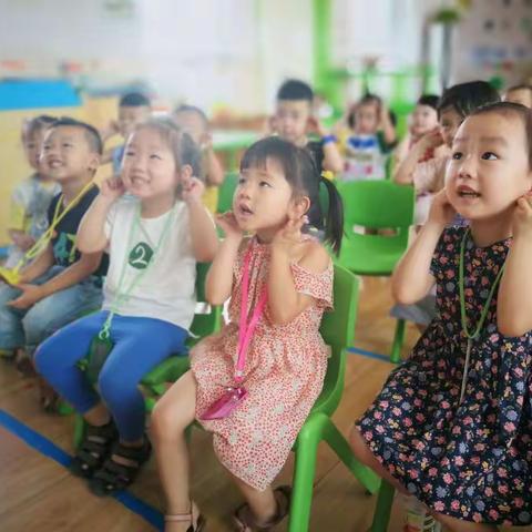 幼儿园小班上学期生活剪影