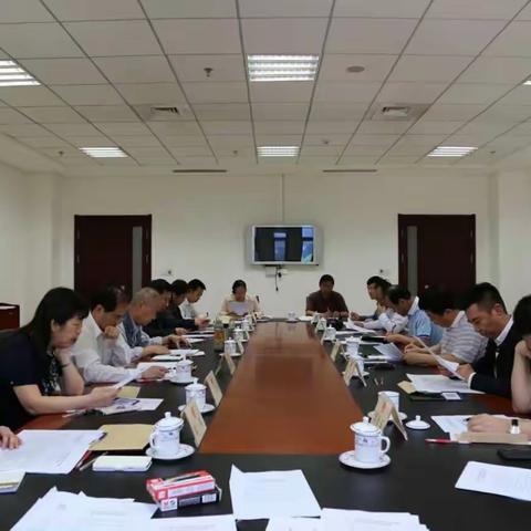 市人大常委会预算工委召开第二次全体会议