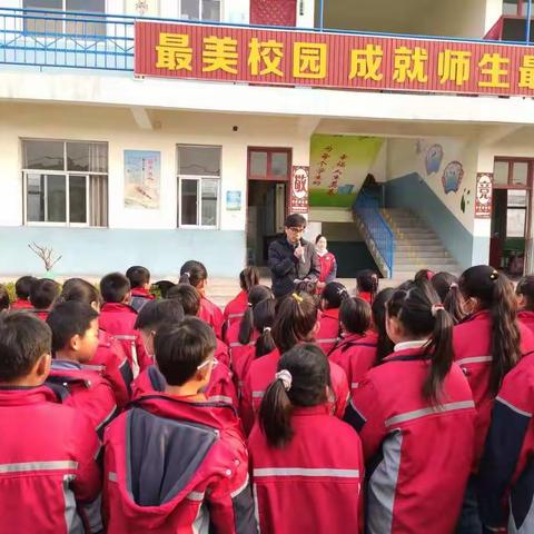 清峪小学升国旗仪式