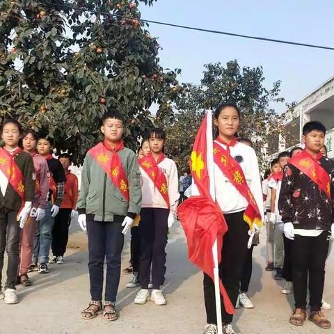 孙营乡寄宿制小学举行升旗仪式