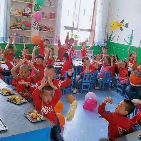 六一节我们师生同乐^ω^ 还有生日"party"