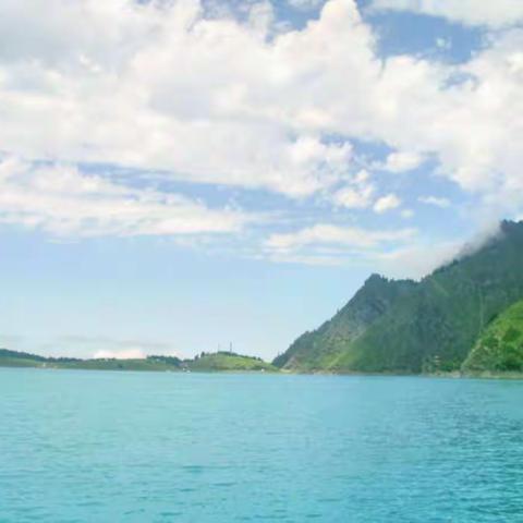 游、青岛湖；天下第一雄关～嘉峪关；鸣沙山.月牙泉；新疆天山天池、火焰山；兰州市天下黄河第一桥（2011.7.15～7.21）