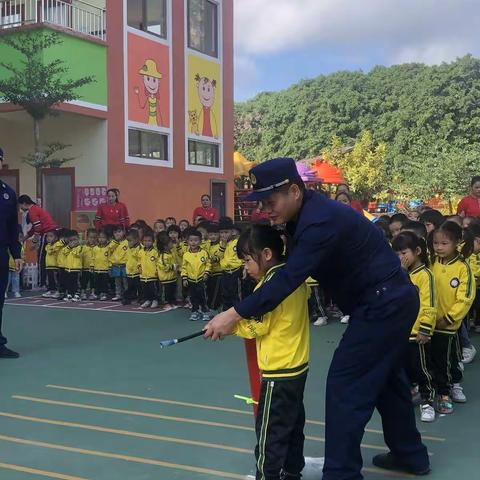 消防安全 牢记心中——益康乐幼儿园消防演练活动