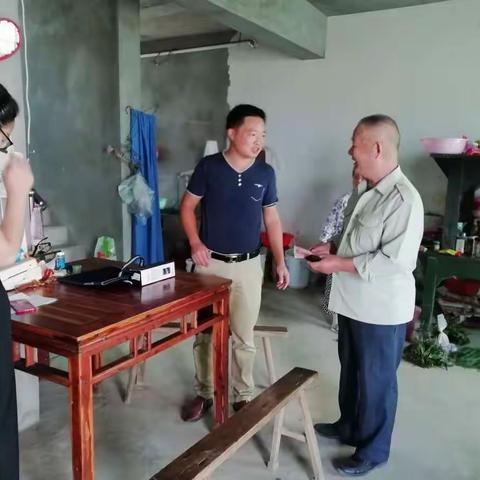 情系教师节 关爱退休教职工——许镇镇民一完小教师节慰问活动