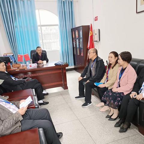 学习新课标 践行新理念——县教育局第九督学组来赤山镇中学督查新课程标准学习、落实情况