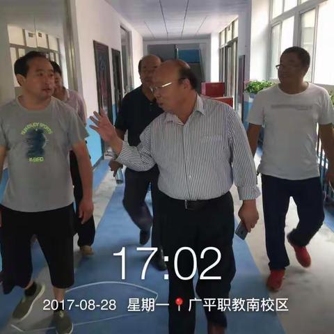 职教中心支部领导督导党建阵地建设