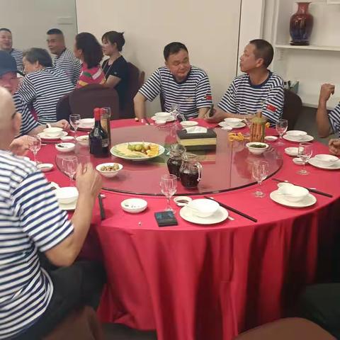 老战友，干杯！一老七所老战友聚会漳州