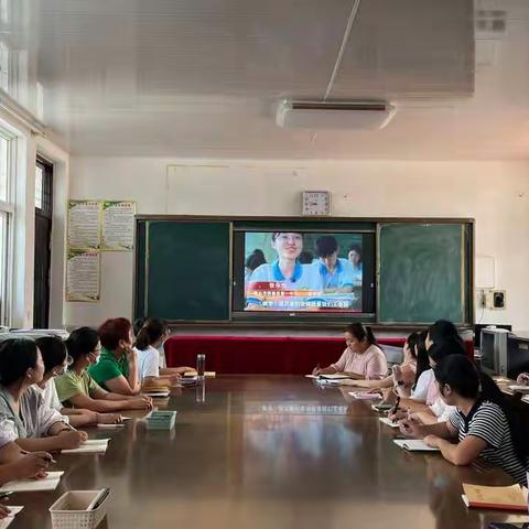 修师德，塑师风，铸师魂   —— 亢西小学师德师风培训纪实