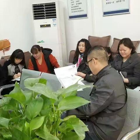 手机“刷脸”，新城区中山门街道人力资源和社会保障所开启居民养老年检“新姿势”