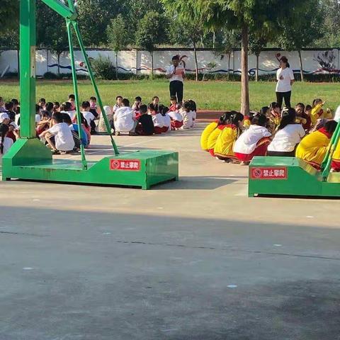 【小安山镇第一中心小学】防火应急疏散演练