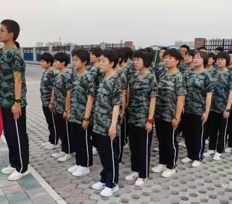 奋力奔跑，逐梦未来