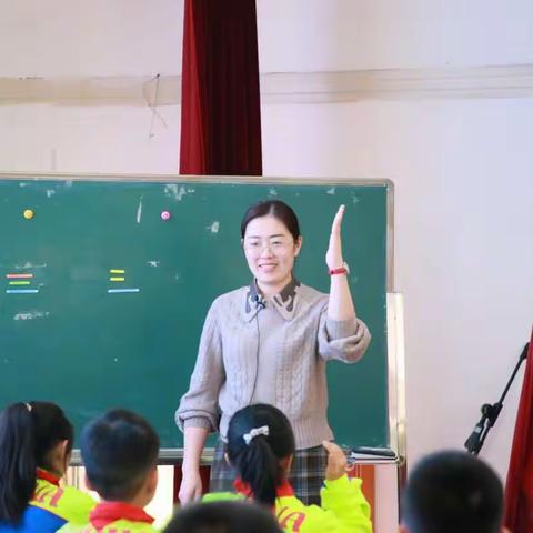 数学小课题研究，我们一直在路上——记莒县第五实验小学“数学小课题研究”研讨活动