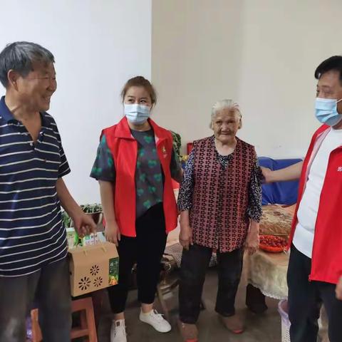 “片片粽叶香，浓浓端午情”——章灵丘二村端午节走访慰问活动