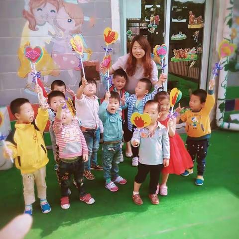 贝慧幼儿园(小班)母亲节献礼😘