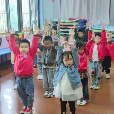 文一幼儿园中二班四月份美篇