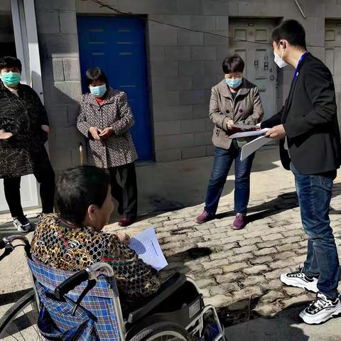 海港区退役军人事务局组织干部职工下沉社区全力推进疫苗接种工作