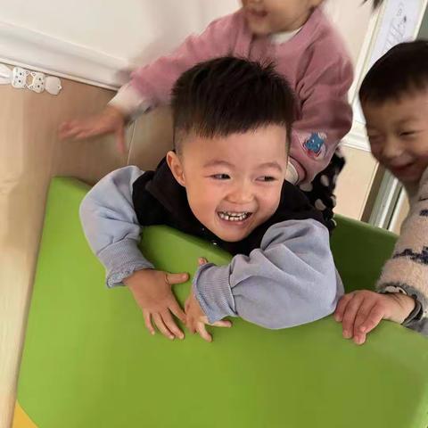 小朋友的世界里☁ 是简简单单的快乐🌈