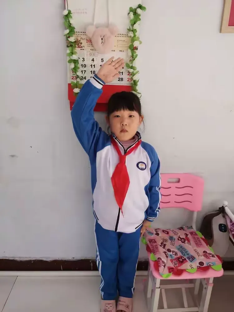 疫情当下,国歌声中 建三江局直子弟学校迎来一场特殊的"开学典礼"