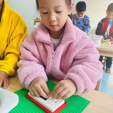 迪贝尔幼儿园乐高课———宫殿