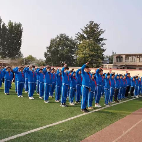 系上红领巾 放飞童年梦 尉都中心小学少先队入队仪式