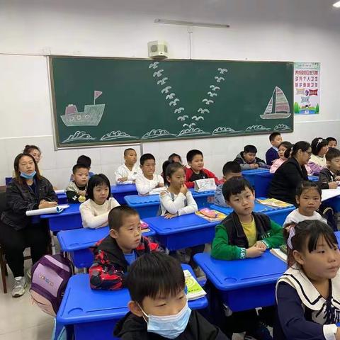 推门进课堂，携手促成长——记迁安市第六实验小学一年级部“推门听课”活动