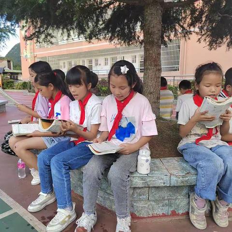 “书香校园”——读书活动