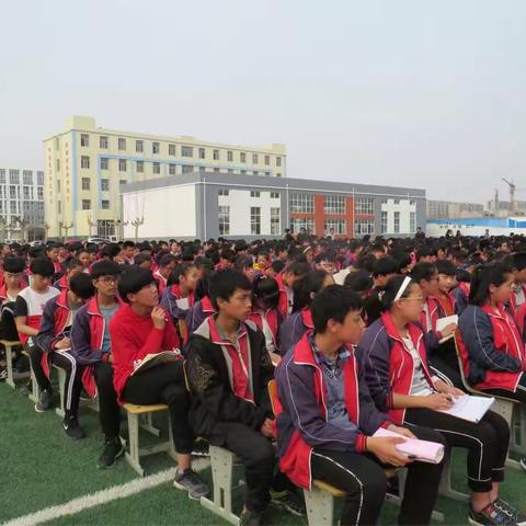 安全教育进校园——安庄中学安全教育大会