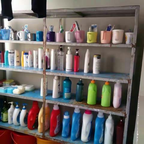 5月12日高一年级分班后第一次学生宿舍检查情况