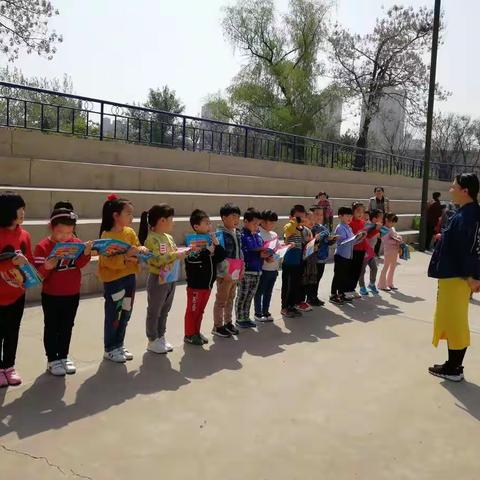 自然课堂【爱插话的小螃蟹】