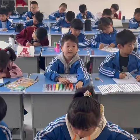 以美育人，点亮童心——新世纪学校美术课堂作品展