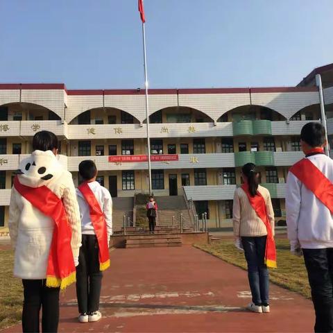 王台中心小学“垃圾不落地，延城更美丽，大手拉小手，文明一起走”教育实践启动仪式