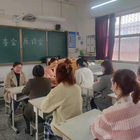 “家校聚力 一起向未来”---河西村小学家委会座谈会