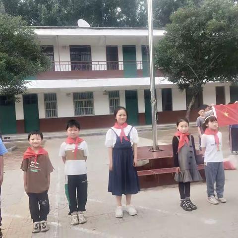 学习二十大，争做好队员——夹河乡张书安小学一年级少先队入队仪式