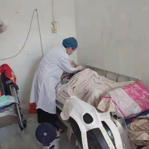 海南省地质医院开展“志愿服务送关爱 文明实践树新风”志愿服务活动