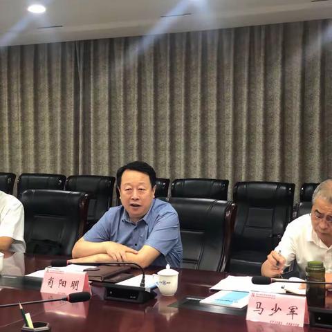 邯郸市商务局局长肖阳明一行到我市新兴铸管和裕华钢铁调研外贸进出口工作