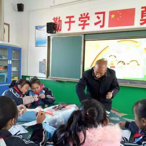 甘井镇中心小学喜迎永寿县青少年活动中心“送教下乡    科技进校园”活动