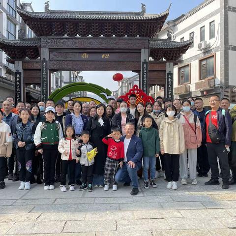 ［南站派出所］开展“健康快乐生活，幸福和谐警营”活动 让民辅警“元气满满”