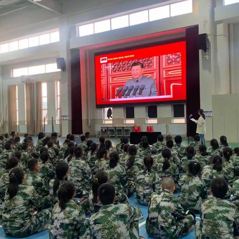 乌中旗一中开展“喜迎二十大共筑强国梦”庆祝中国人民解放军建军95周年活动