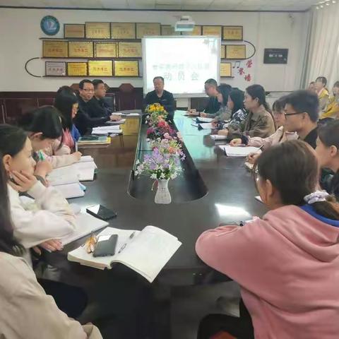 青年教师亮风采，教学比武促提升