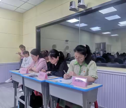 思想的碰撞  智慧的成长——荷尧镇教师参加区思政一体化“爱国主义教育”主题活动培训心得