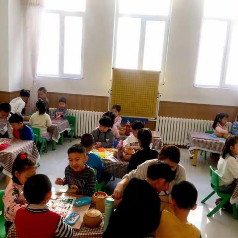 宫棋布局不依经，黑白分明子数停